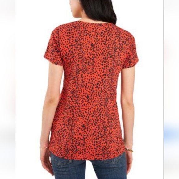 Vince Camuto Passionfruit Womens Tee - Picture 3 of 4